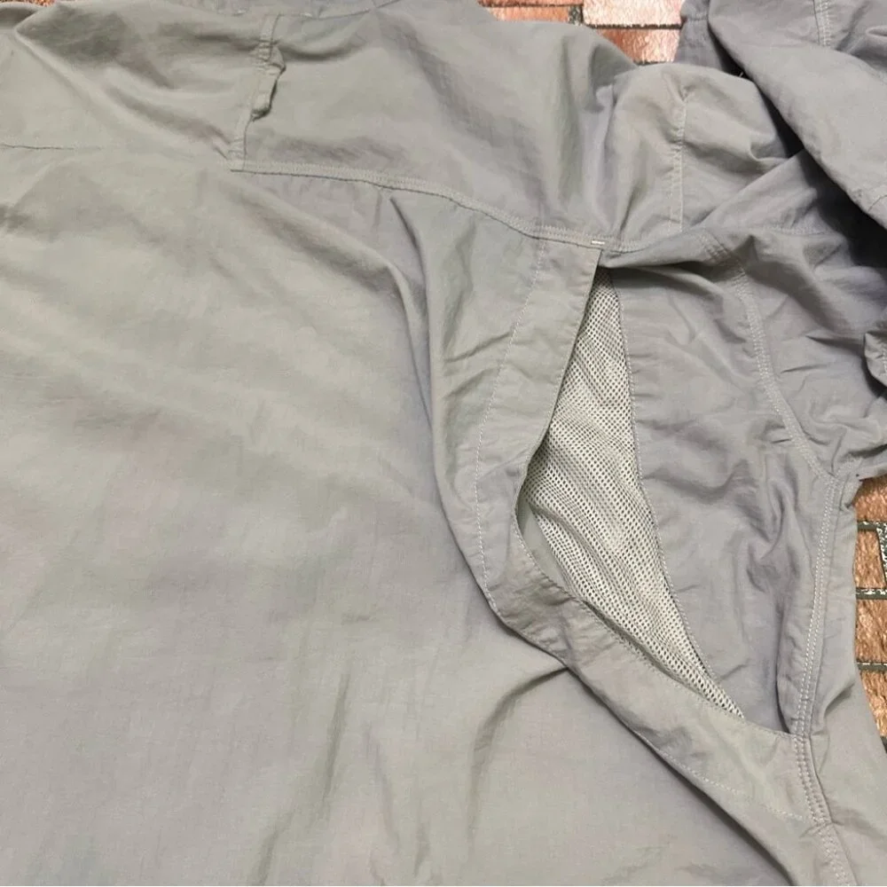 The North Face Gray Button-Up Shirt size XL